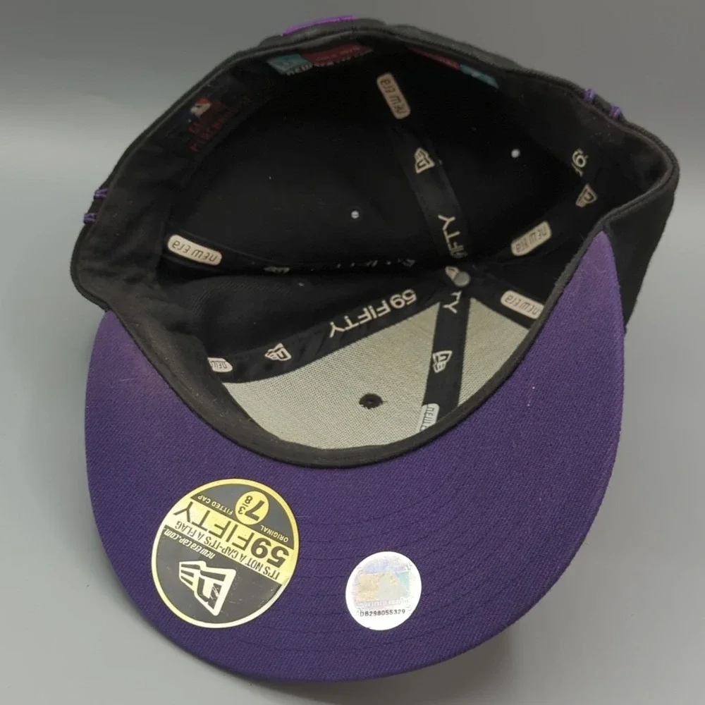 New Era 59FIFTY Atlanta Braves Fitted Hat 100% Wool Black Purple Piping 7 3/8